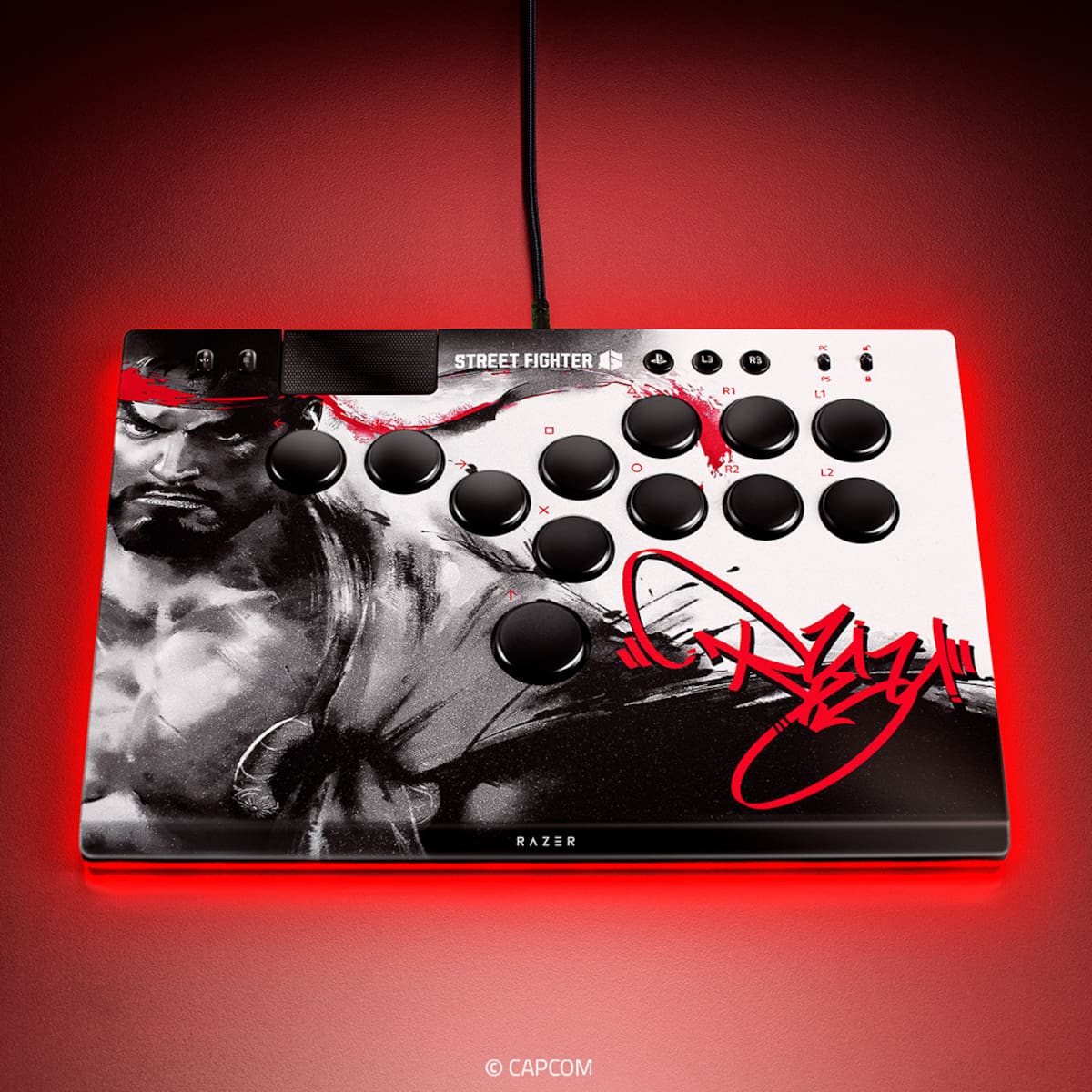 Razer sabe que hay gente quitando el ‘stick’ al ‘Arcade stick’ y tiene algo que decir