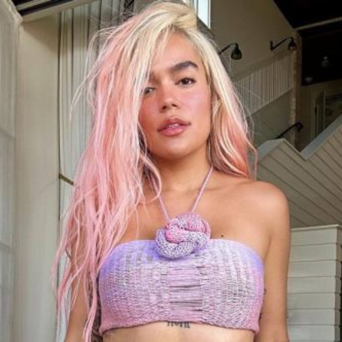 Karol G se borró el tatuaje que tenía de Anuel