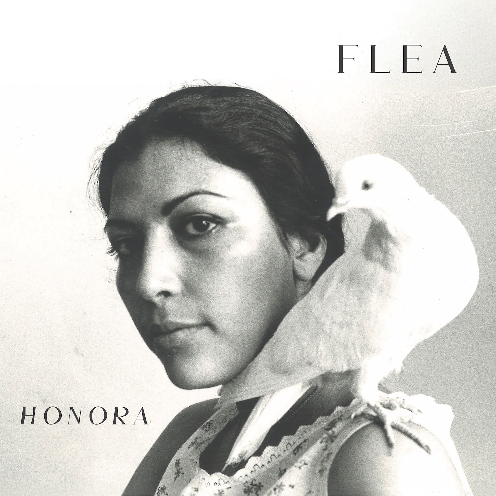 Portada de 'Honora' de Flea, el álbum debut del exmiembro de Red Hot Chili Peppers.