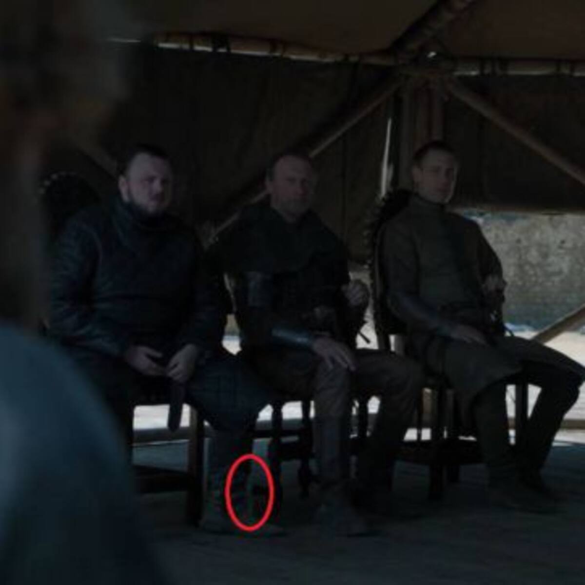 Una botella de agua se robó la mirada de muchos en el episodio final de GOT