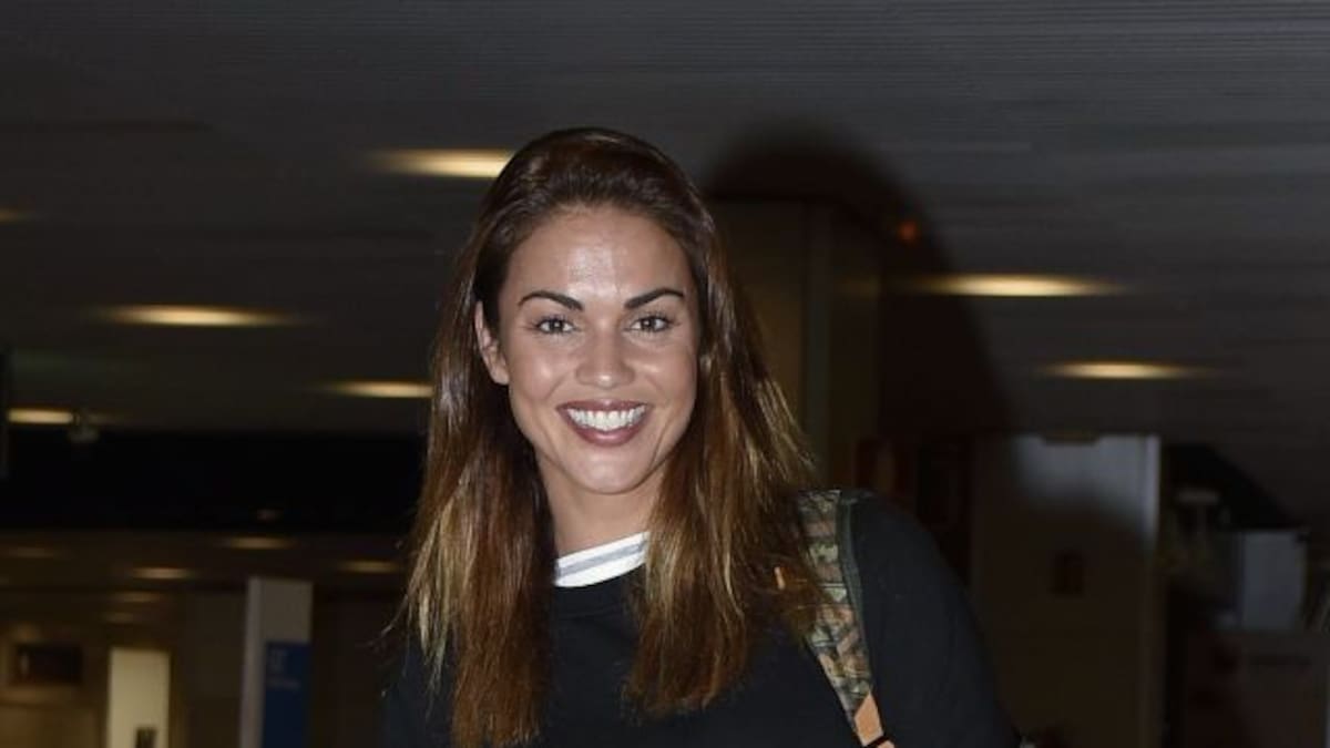 Lara Álvarez elige a Luis Fonsi para cantar desde Honduras