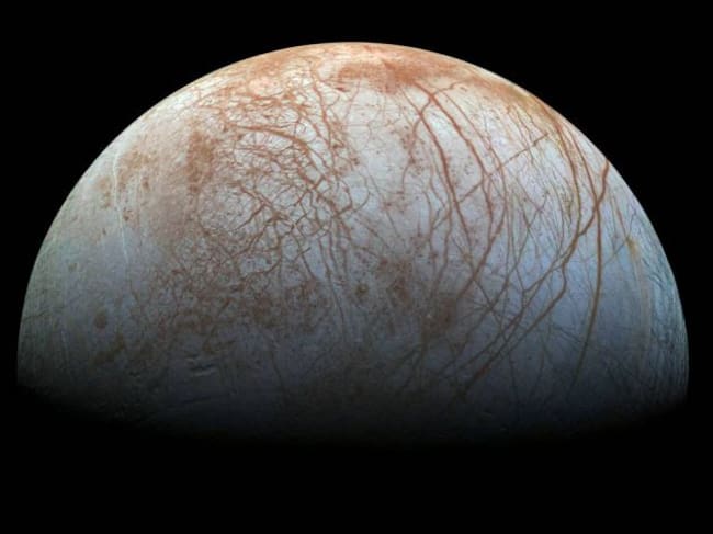Europa, una de las lunas más grandes de Júpiter.