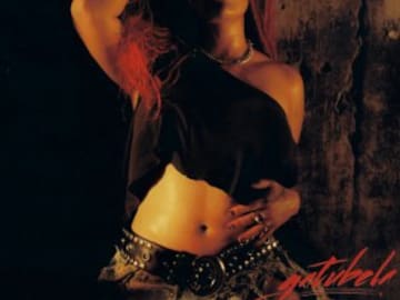 Karol G y Maldy se unen para hacernos perrear toda la noche con ‘Gatúbela’