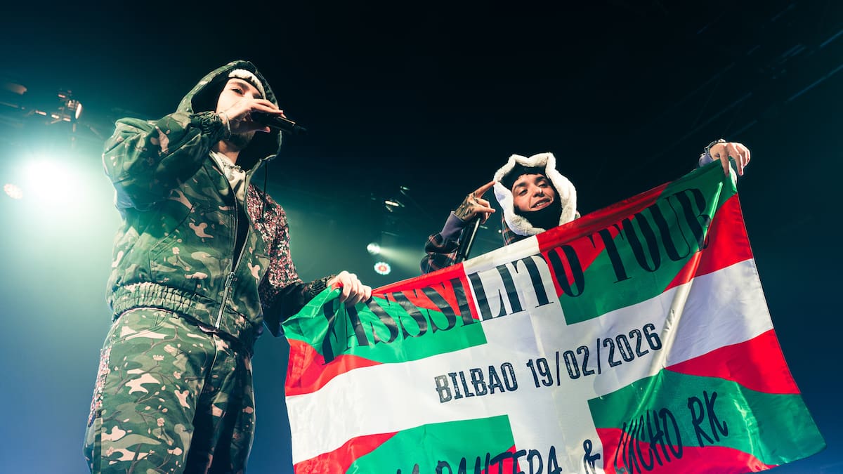 Lucho RK y La Pantera desatan la locura y saltan sobre el público en Bilbao: “Estoy cagao, fuera coñas”