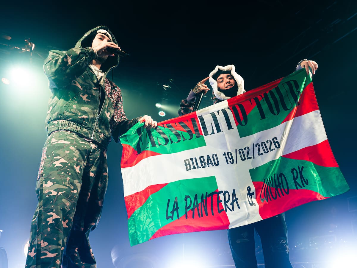 Lucho RK y La Pantera desatan la locura y saltan sobre el público en Bilbao: “Estoy cagao, fuera coñas”