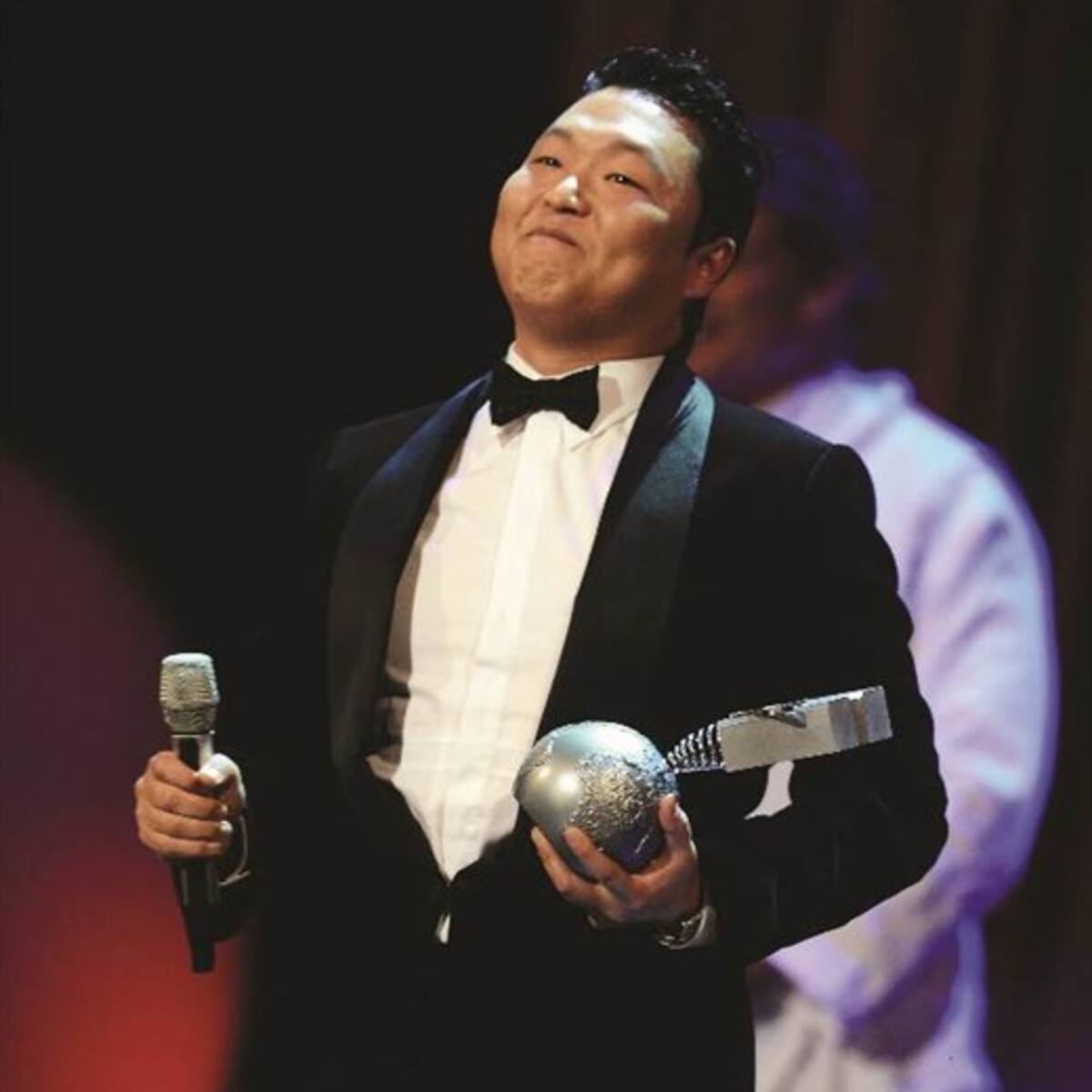 El coreano Psy y su video sensación Gangnam Style, derrotaron a Rihanna, Katy Perry y Lady Gaga en la entrega de los European Music Awards 2012.