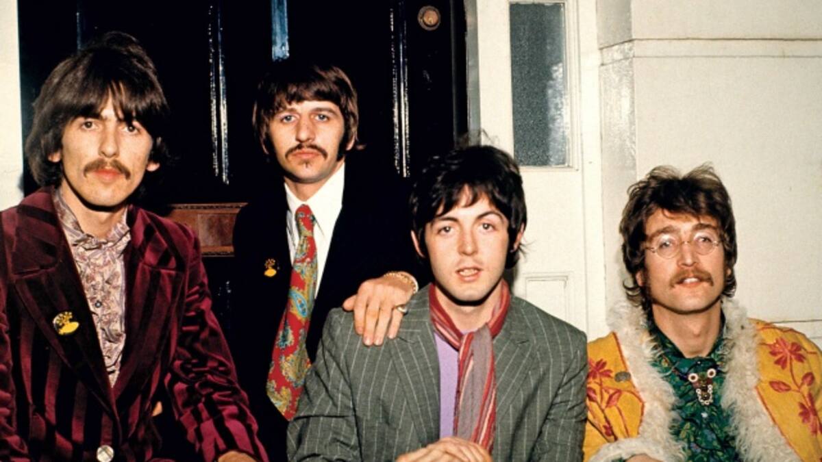 Director de "El Señor de los Anillos" prepara película sobre The Beatles