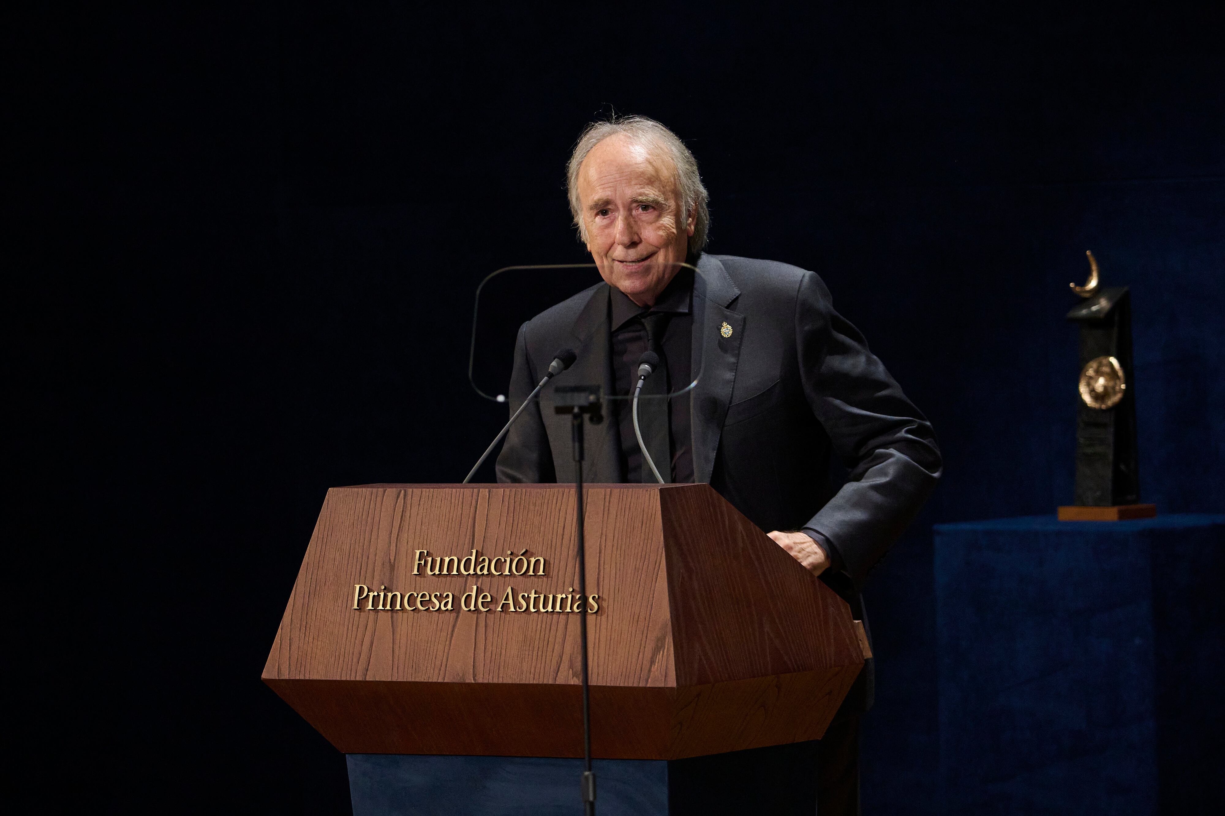 Joan Manuel Serrat gana el premio Princesa De Asturias. (Photo by Carlos Alvarez/Getty Images)