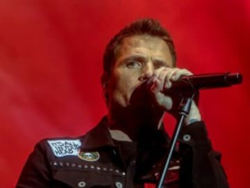 Dani Martín estrena el videoclip de ‘Ya Nada Volverá A Ser Como Antes’ lleno de recuerdos