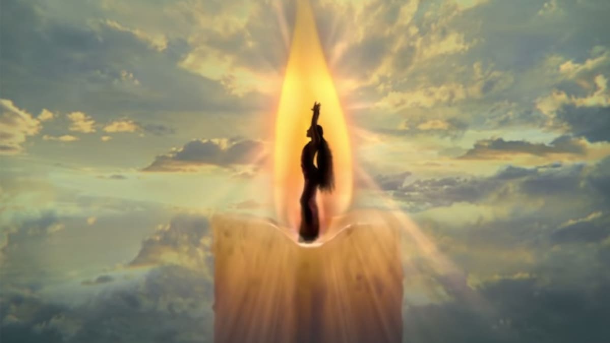 Ariana estrena 'God is a woman'