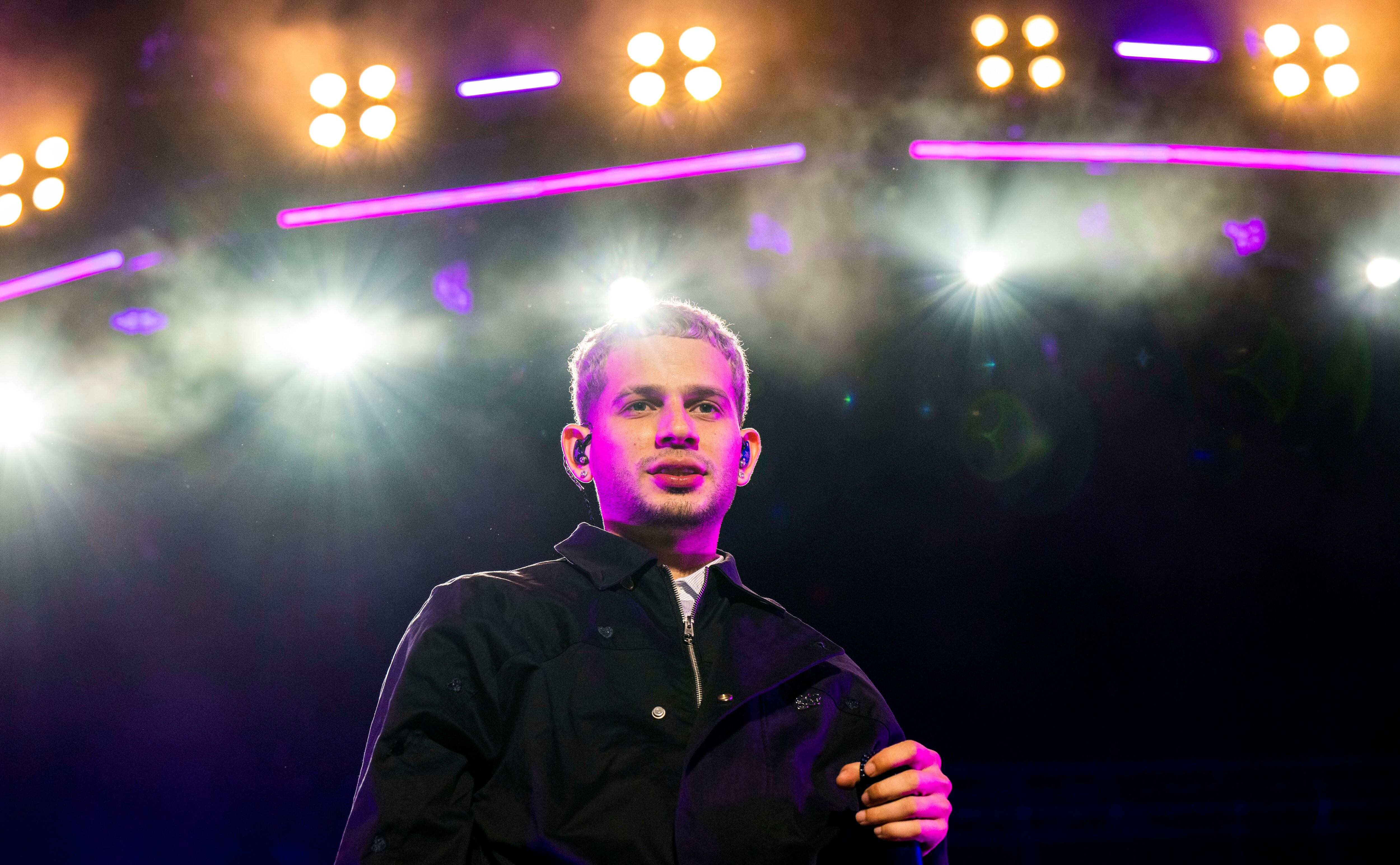 Y es que fueron nada más y nada menos que 40 temas los que sonaron en directo.