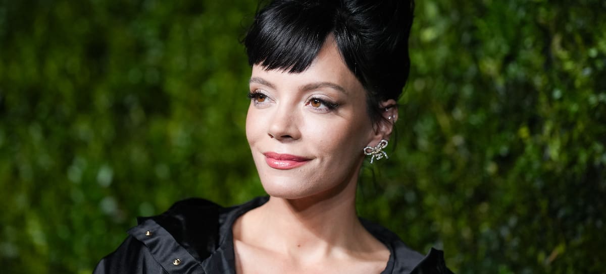 Lily Allen en la 18.ª Cena Anual de Artistas de Tribeca, organizada por Chanel el 9 de junio de 2025 en Nueva York.