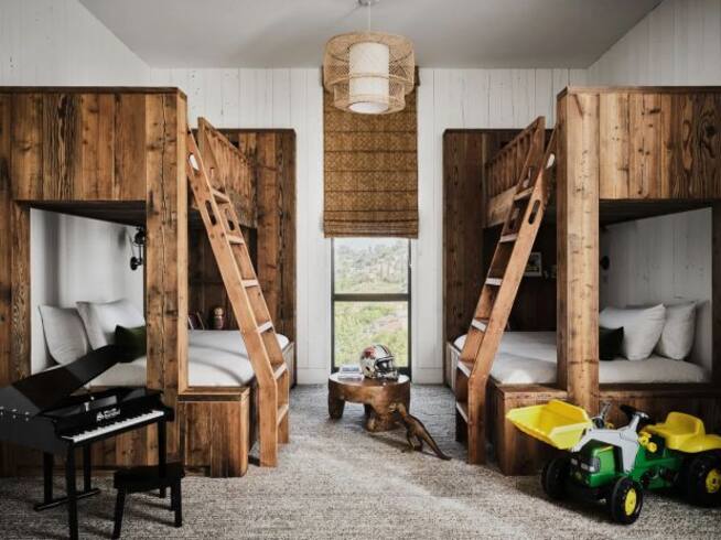 La habitación de sus hijos tiene el mismo diseño tipo granero