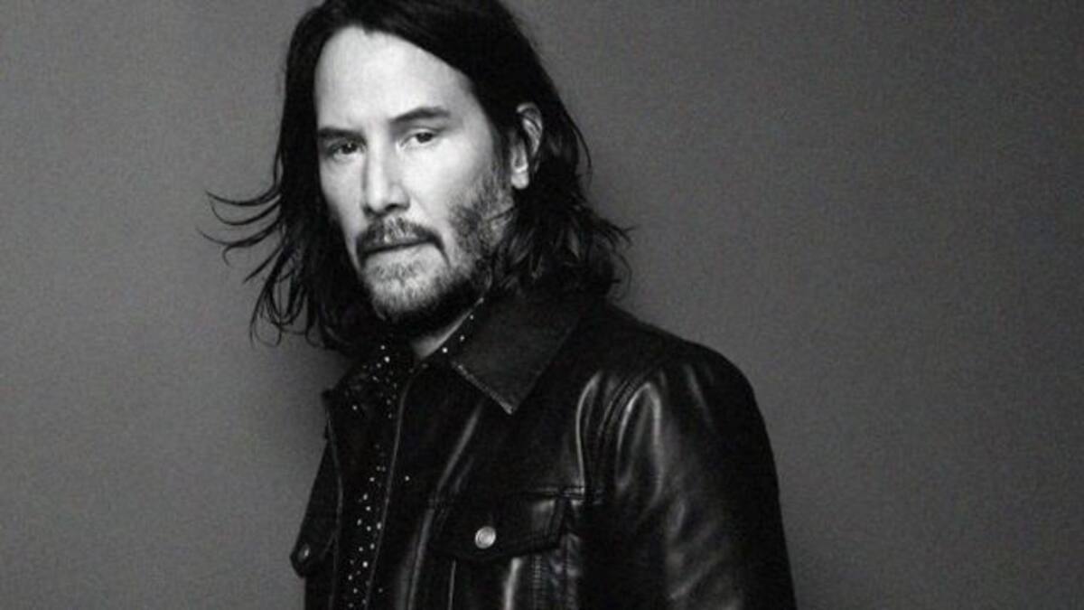Keanu Reeves se convirtió en modelo a sus 54 años