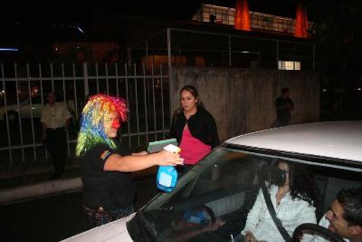 La Hora sin Nombre Segundo Aniversario Mc Donald's Zapote