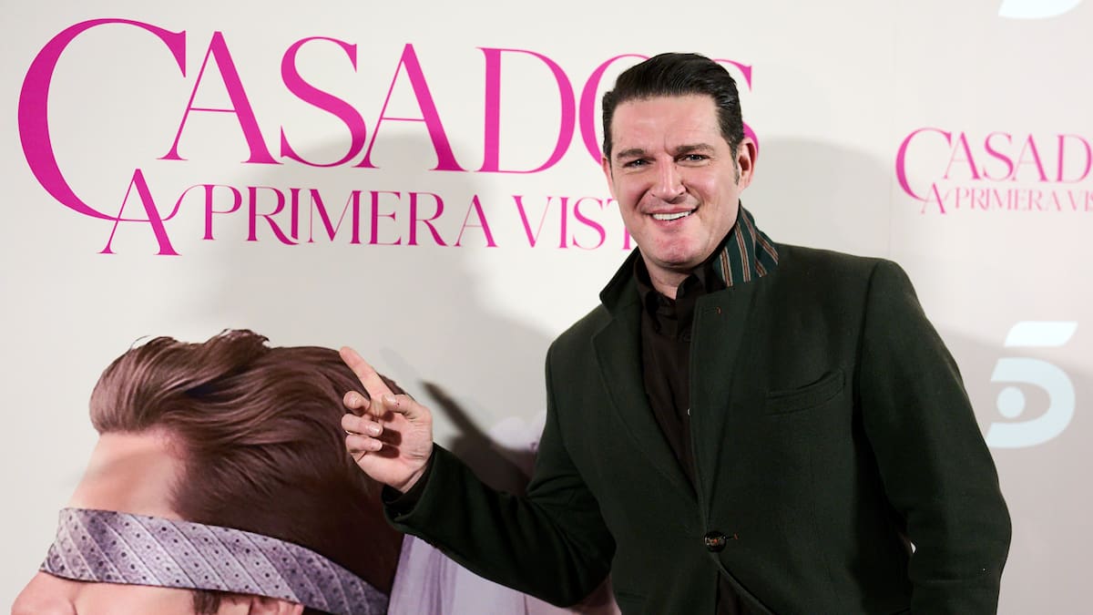 Manu Tenorio, la diana de todas las críticas en ‘Casados a primera vista: ¿Para siempre?’: “¿A Telecinco qué le pasa?”