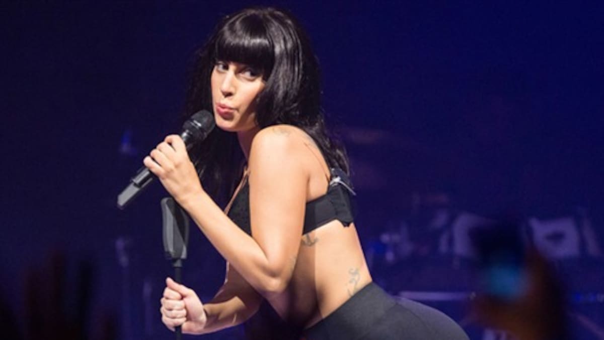Lady Gaga le da poder a sus fans