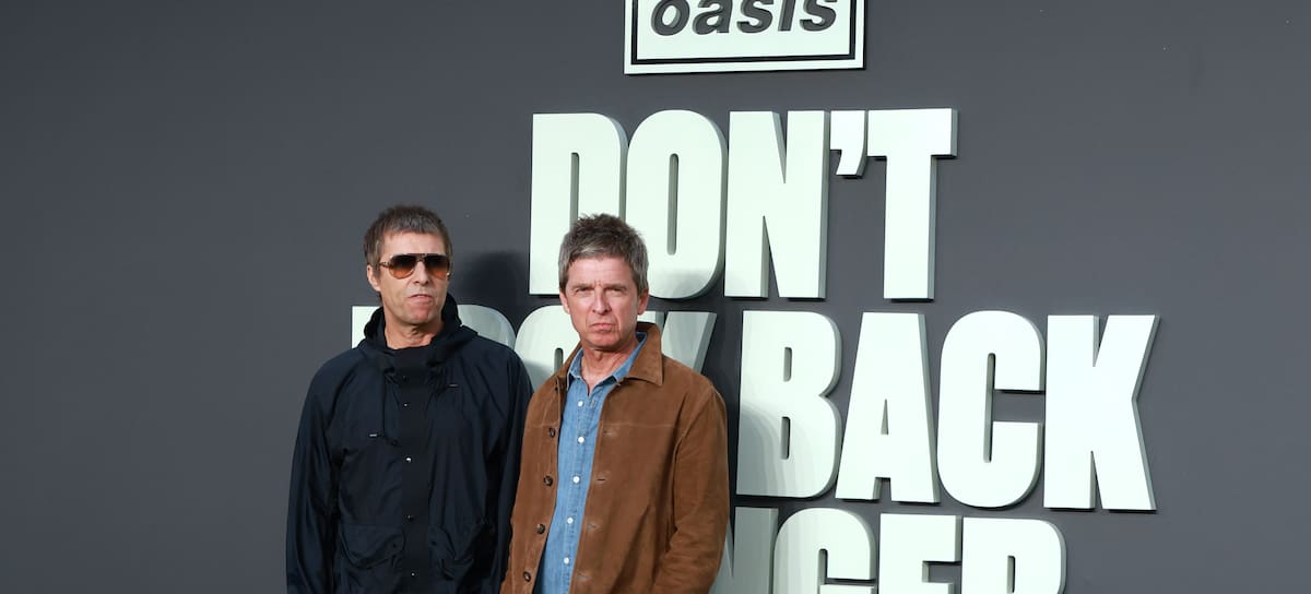 LONDRES, INGLATERRA - 7 DE SEPTIEMBRE DE 2026: Liam Gallagher y Noel Gallagher asisten al estreno en el Reino Unido de "Oasis: Don't Look Back In Anger" en Cineworld Leicester Square en Londres, Inglaterra. (Foto de Lia Toby/Getty Images)