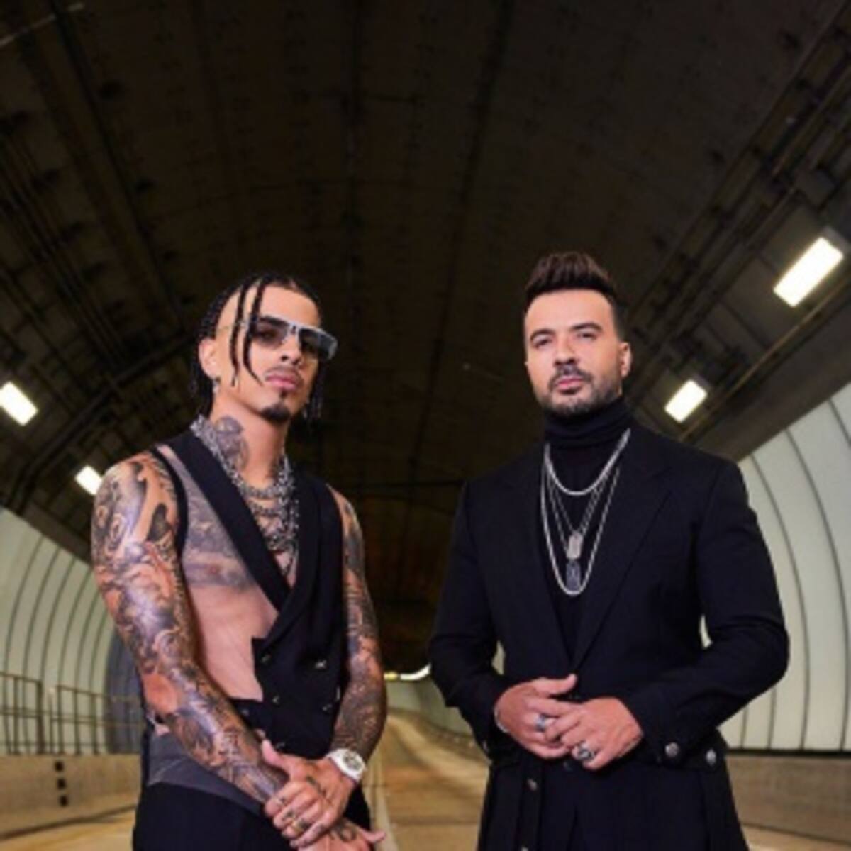 Luis Fonsi junto a Rauw Alejandro en “Vacío”