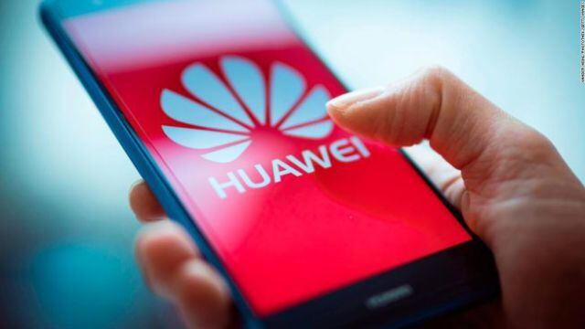 El Ministro de Defensa español veta a dispositivos Huawei
 