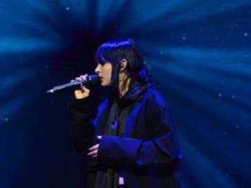 Natalia Lacunza da pistas en Twitter de la nueva música que está por llegar