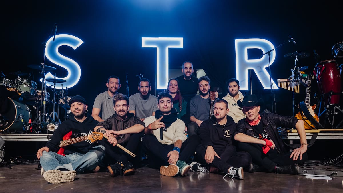 Strombers presenta 'Una abraçada de gol', un nou himne a la felicitat compartida