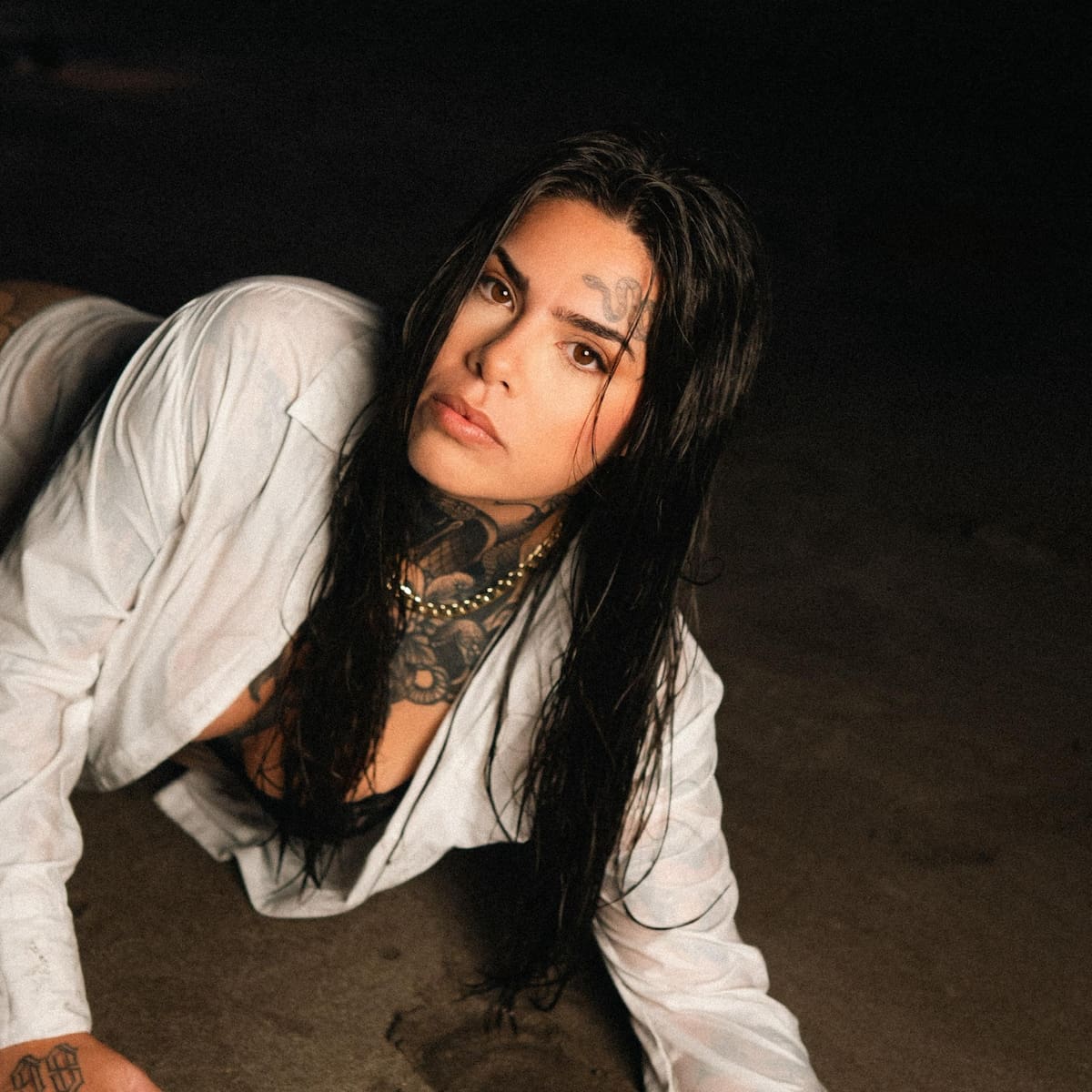 Ptazeta vuelve renovada con 'Ay Amor' tras un año y medio de silencio