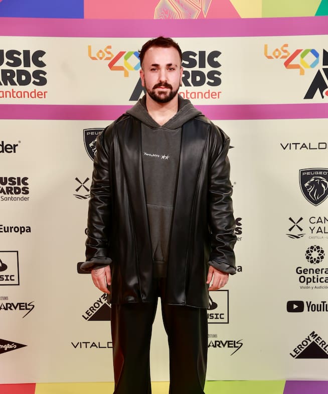 Zzoilo en la alfombra roja de LOS40 Music Awards Santander 2023 / Foto: Jorge París y Elena Buenavista