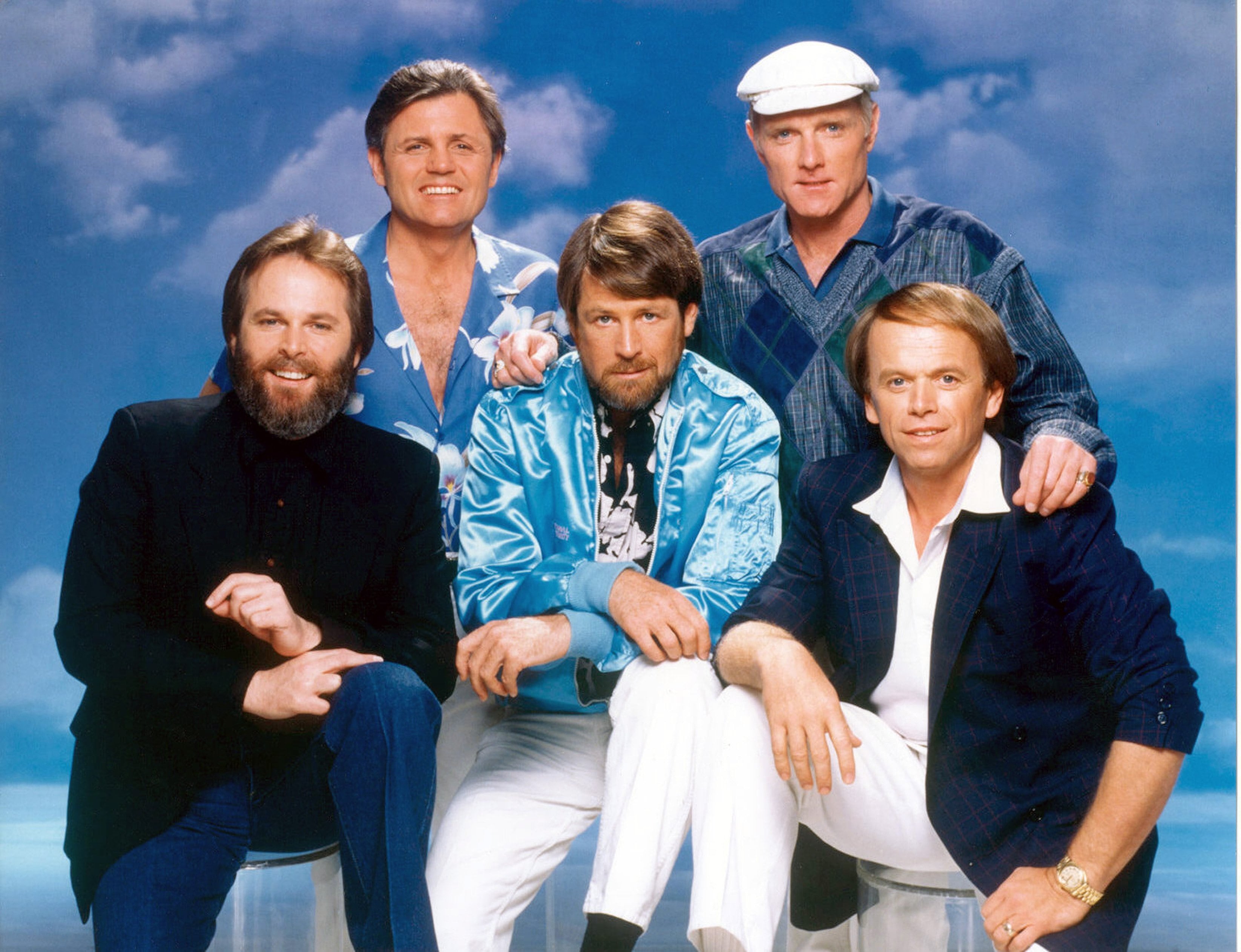 Carl Wilson, Bruce Johnston, Brian Wilson, Mike Love y Al Jardine, integrantes de The Beach Boys, en 1987.