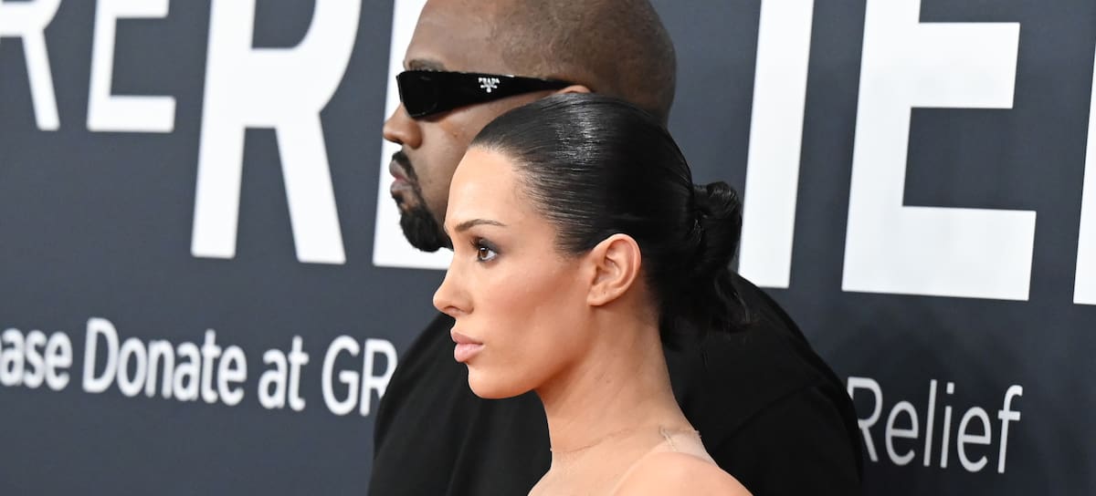 Kanye West y Bianca Censori, en los Grammy 2025