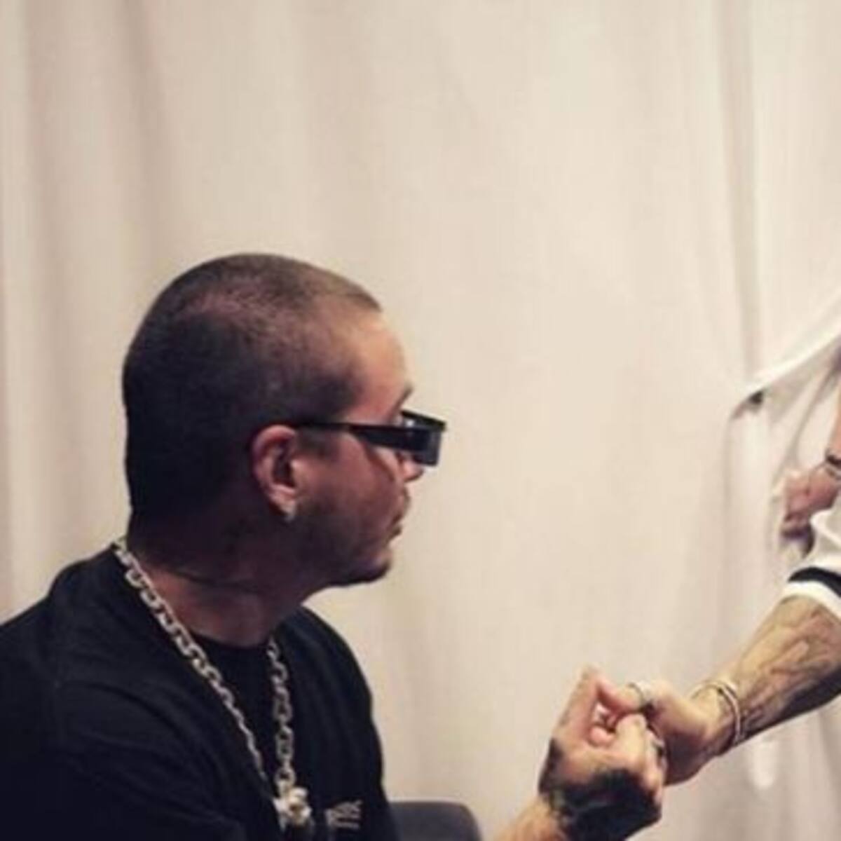 J Balvin trabaja en una colaboración con Maluma