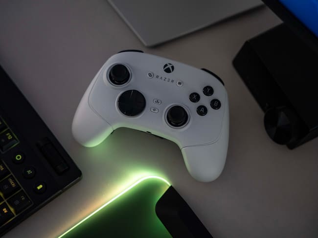 Periféricos Razer para elevar la experiencia de 007 First Light.