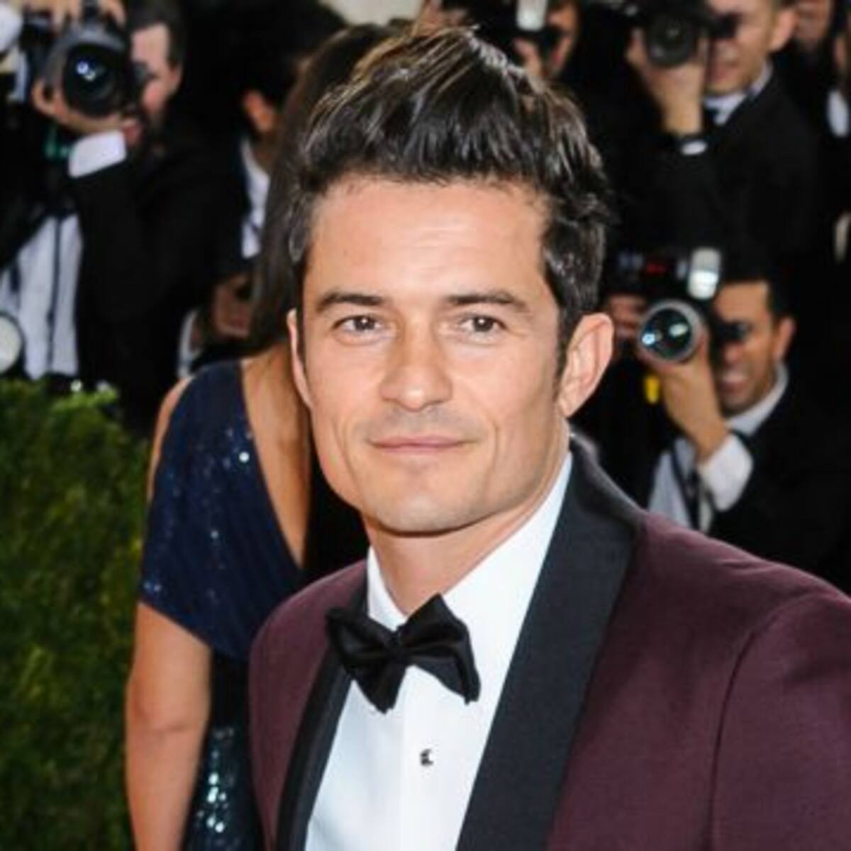 Orlando Bloom protagoniza “Easy”, la nueva comedia de Netflix