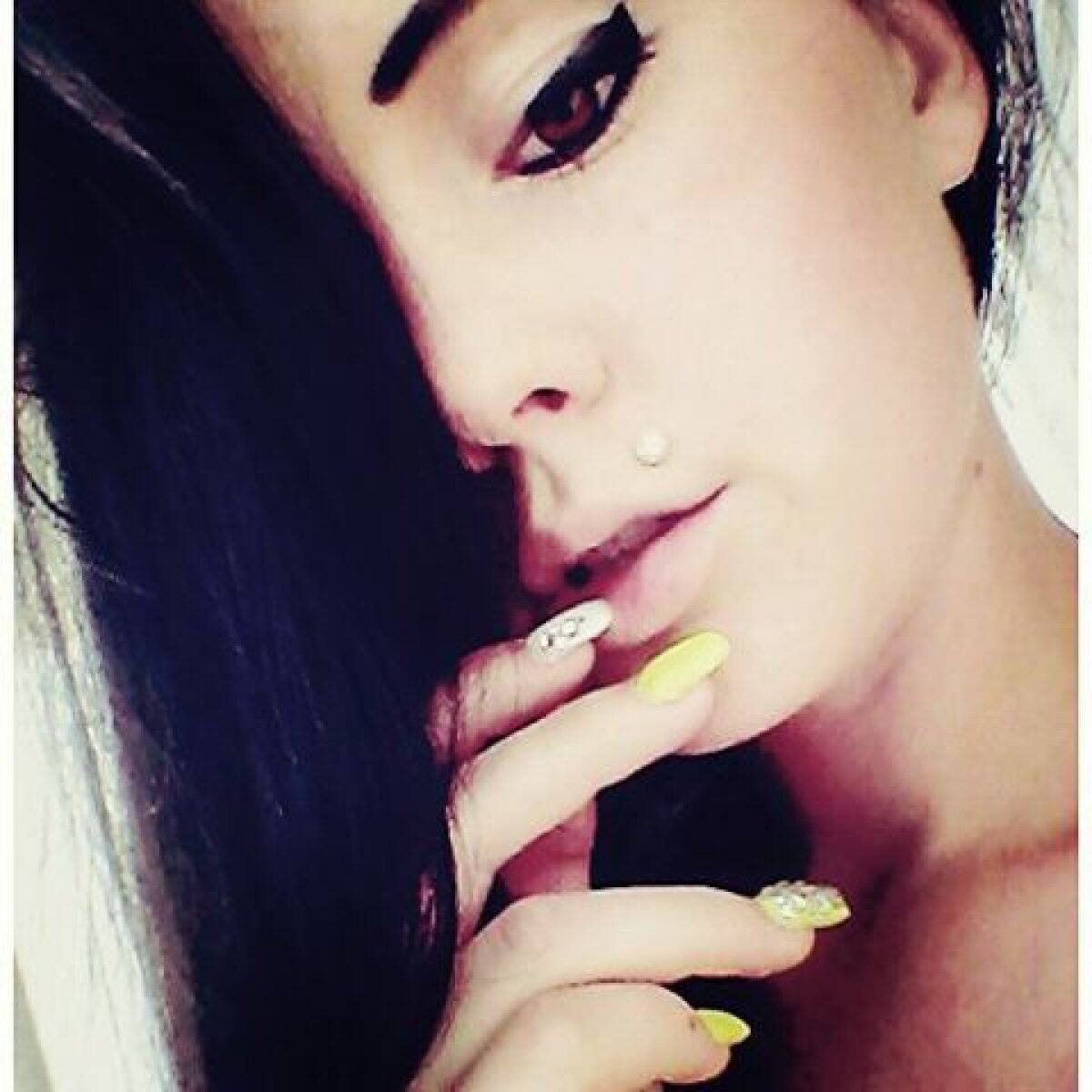#Fingermouthing