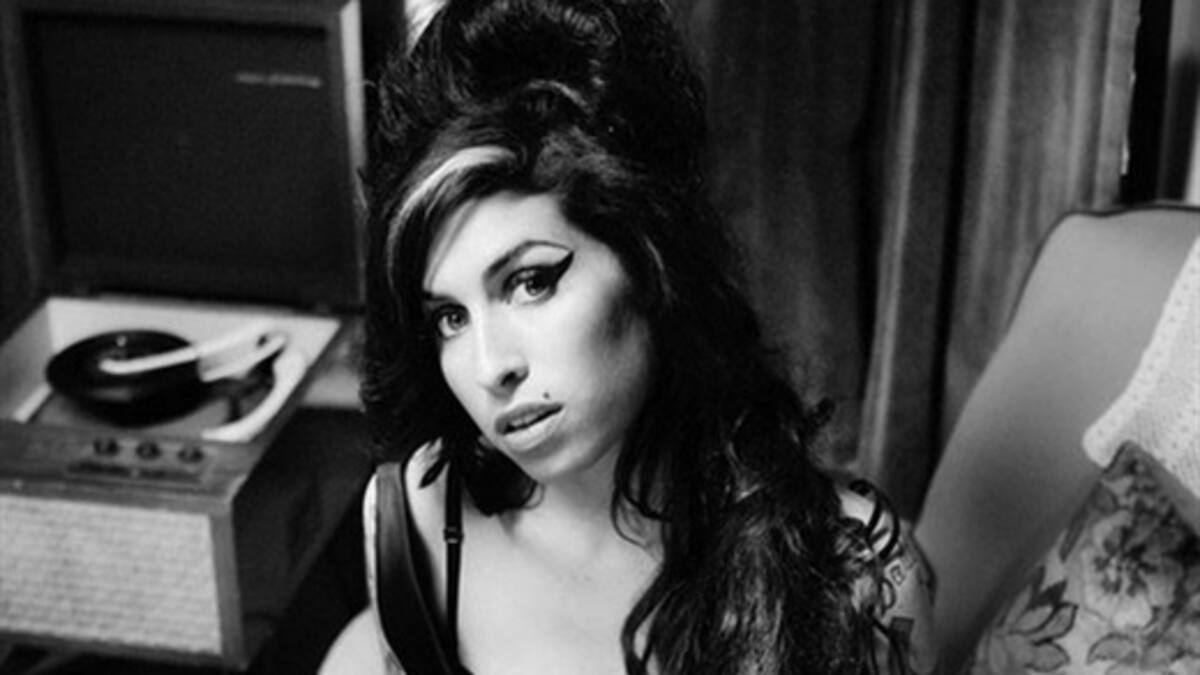Aparece canción desconocida de Amy Winehouse