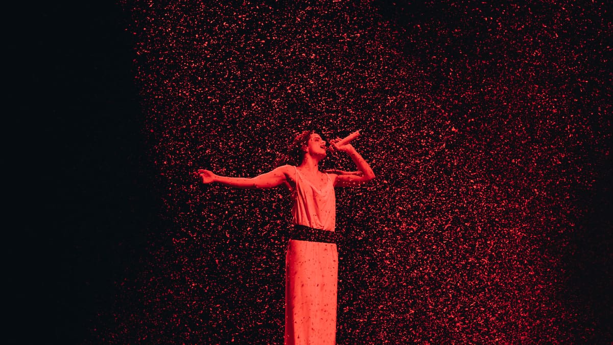 Estas son las 12 lecturas de Pilar Vila, la hermana de Rosalía, que en algún caso nos lleva a 'LUX' y ha comentado Mia Khalifa