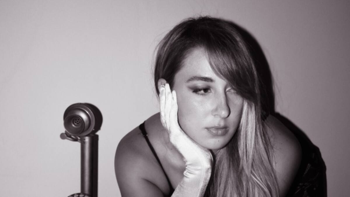 Mafe lanza "María"