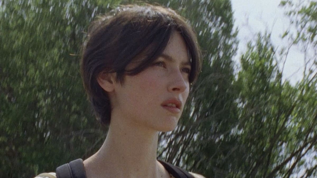 Gracie Abrams acaba con los pensamientos intrusivos en 'Look at my life': letra y significado