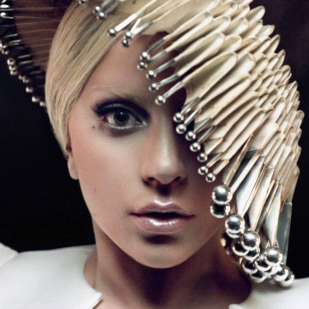 Lady Gaga enciende Instagram con sensual foto