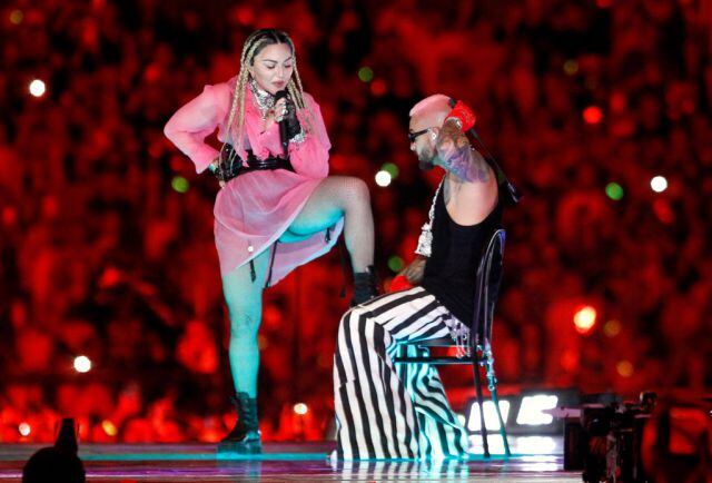 Madonna sorprende en el escenario de Maluma