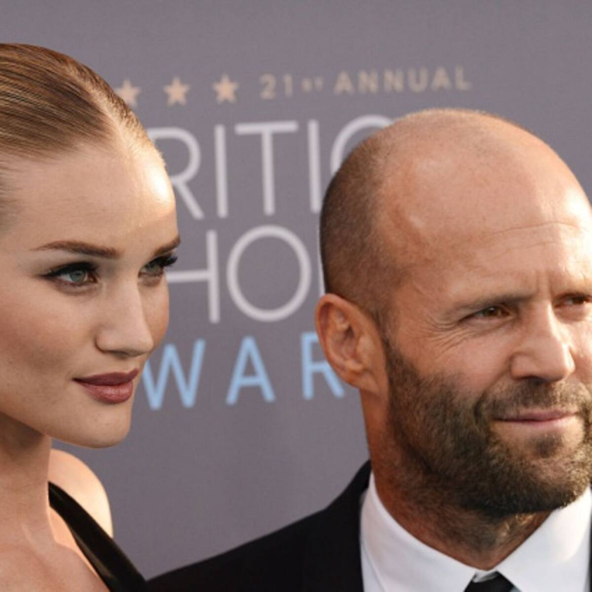 Rosie Huntington y Jason Statham esperan su primer hijo