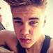 Justin Bieber se puso un diente de oro