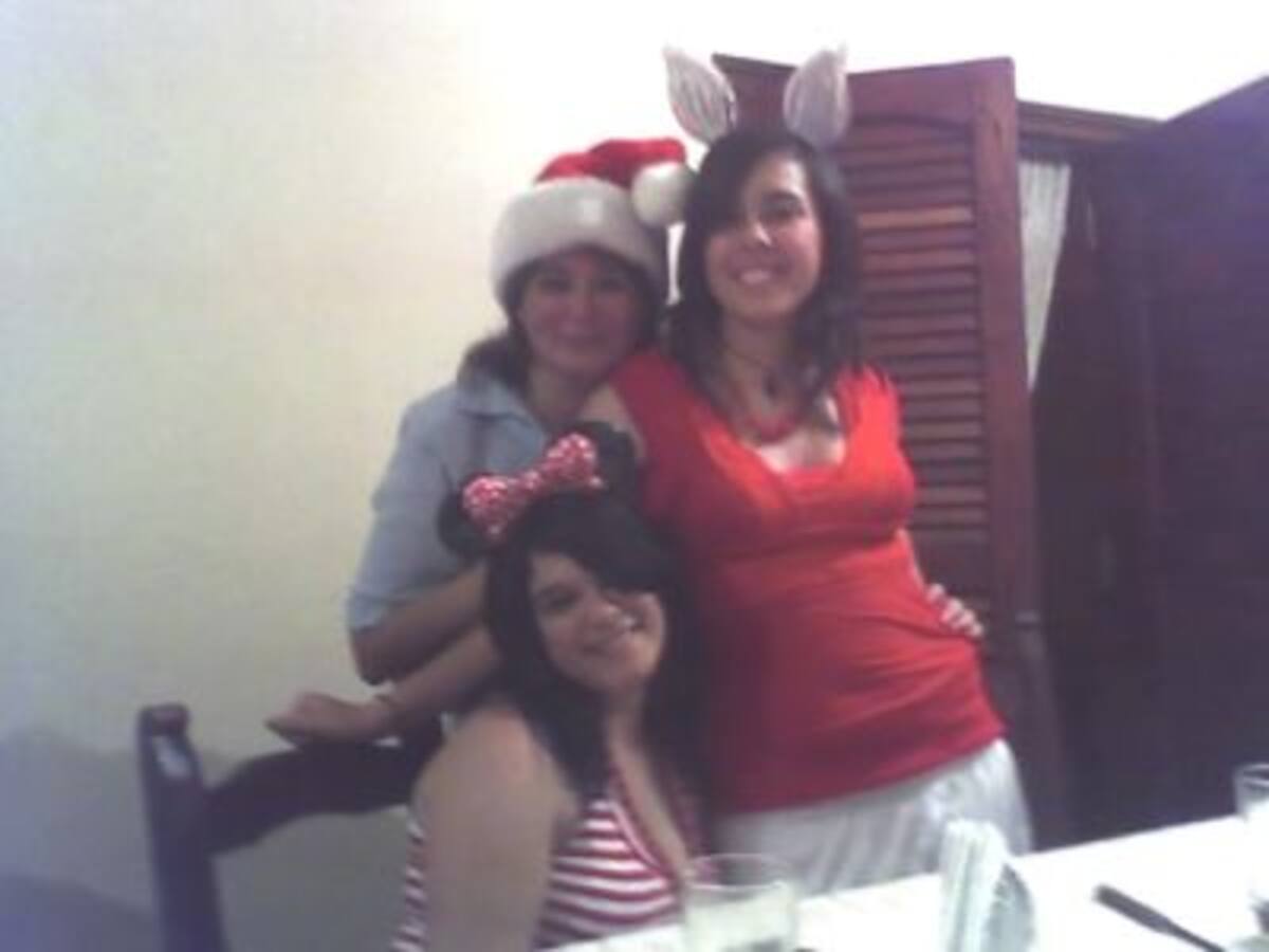 Yasmin y su mamá de navidad