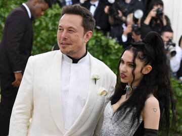 Elon Musk y Grimes llaman X Æ A-12 a su primer hijo