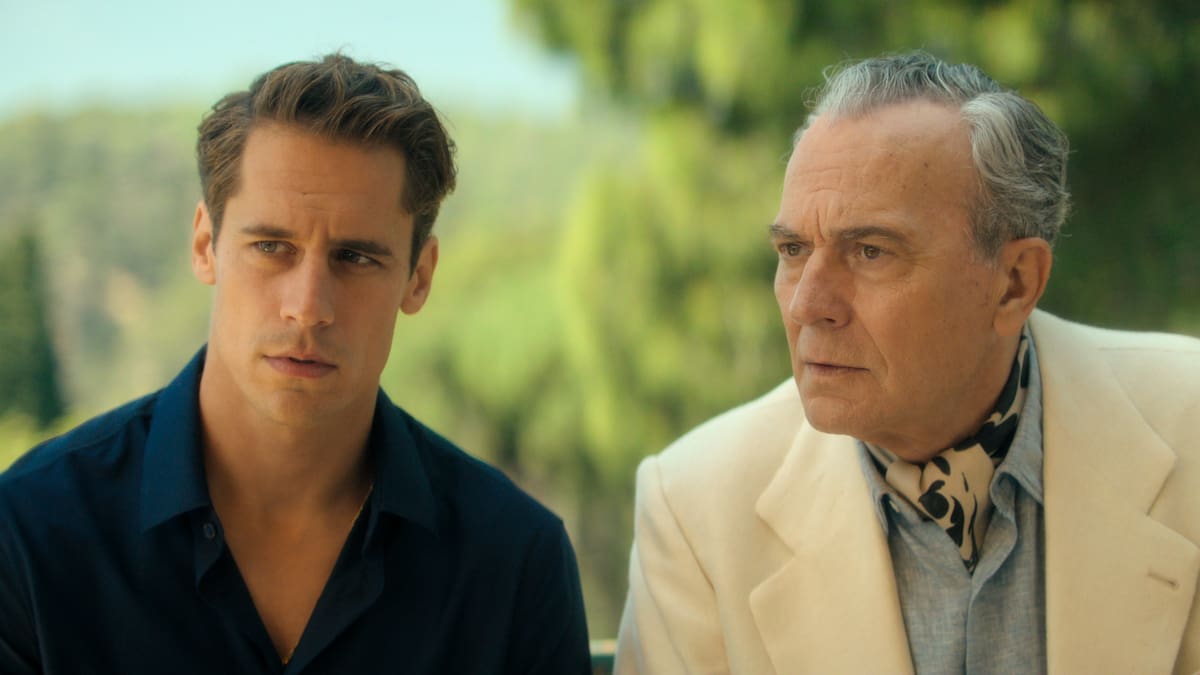 El reparto de 'El problema final' sustituye los fumaderos de opio de Sherlock Holmes por la música para concentrarse en escena: "Es una manera de entrar en los universos que generamos"