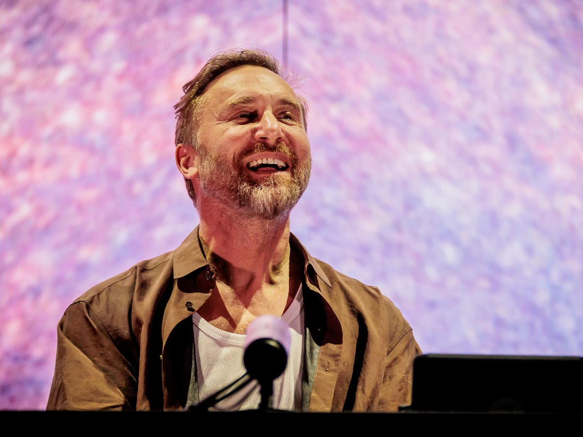 David Guetta le da una tercera vida a 'Somebody That I Used To Know'