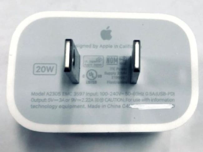 El cargador de 20W de iPhone 12