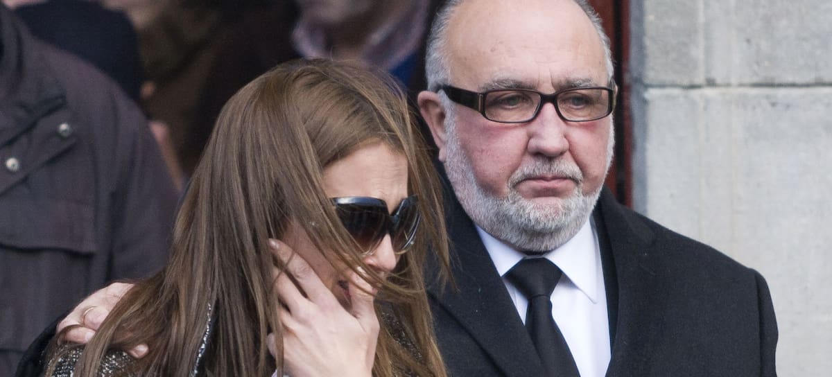Paula Echevarría y sus padres en el funeral de su abuela, en 2013.