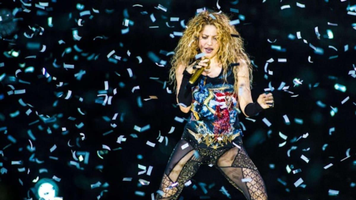 Shakira In Concert: El Dorado World Tour