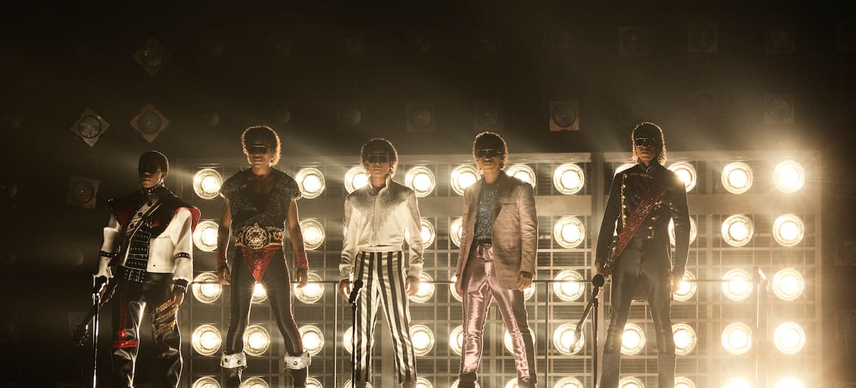 Rhyan Hill comoTito Jackson, Tre' Horton como Marlon Jackson, Jaafar Jackson como Michael Jackson, Joseph David Jones como Jackie Jackson y Jamal Henderson como Jermaine Jackson en 'Michael'. / Kevin Mazur